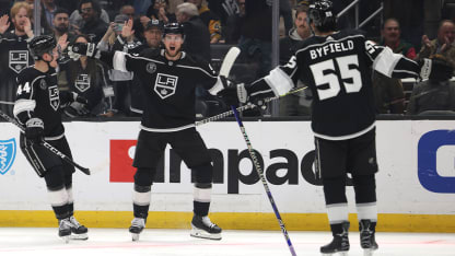 Adrian Kempe scores 4 goals in Kings' rout of Penguins