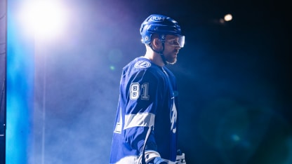 Stanley Cup Playoffs: Tampa Bay Lightning kicks playoffs off in