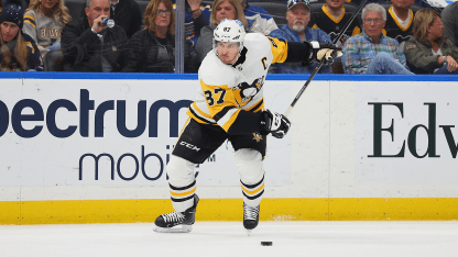 Crosby 'not getting credit he deserves right now,' Marchand says