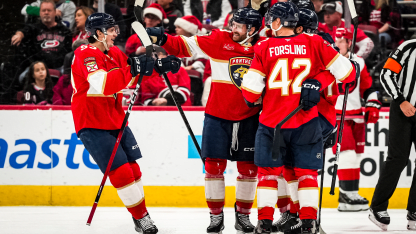 Florida Panthers celebrate goal against Carolina Hurricanes in high-scoring December 2025 matchup