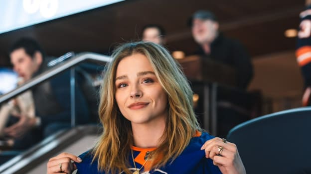 Socios.com Postgame Photos: Islanders 7, Maple Leafs 2