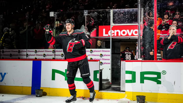 NHL Star Power Index: Hurricanes' Martin Necas heating up