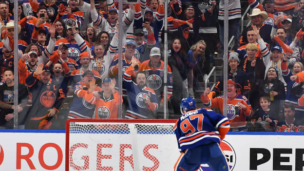 776312032_AD095_Kings_v_Oilers