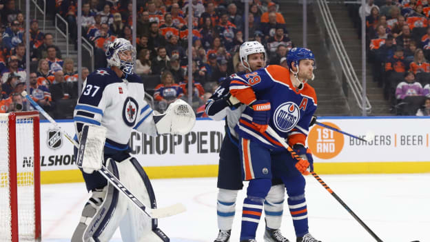 GALLERY: Oilers vs. Jets