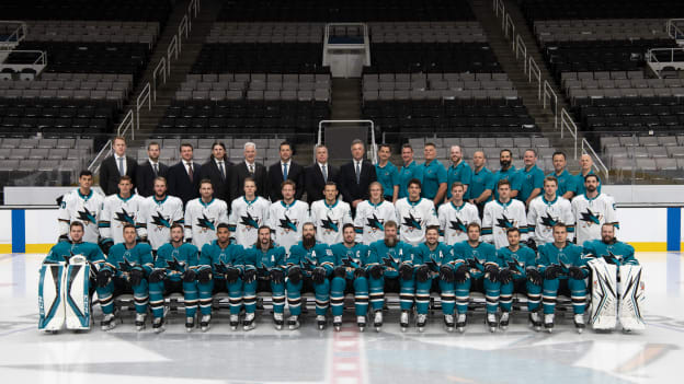 Sharks_TeamPhoto_2