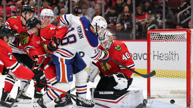 Edmonton Oilers v Chicago Blackhawks