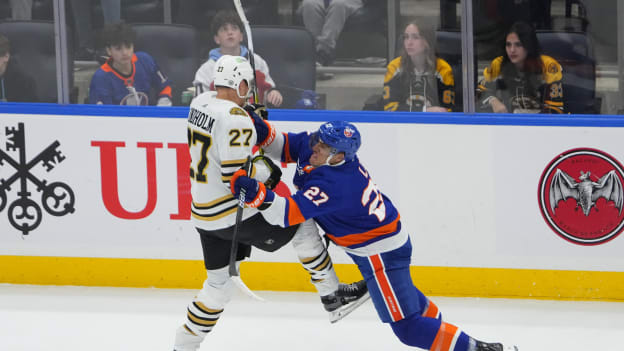 UBS Postgame Photos: Bruins 5, Islanders 4 SO