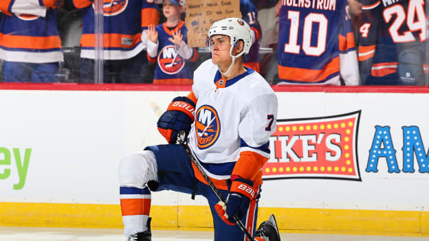 PHOTOS: Islanders 4, Devils 2