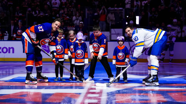 20251122_HFC_NYI_STL_PREGAME-42