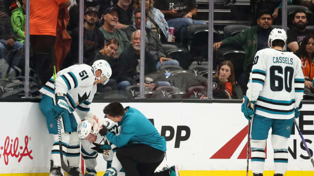 2023-24_0927_Ducks_Sharks_30