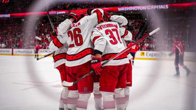 Hurricanes 4, Capitals 1