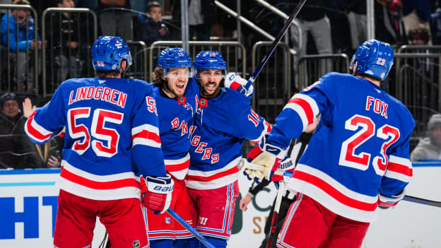 Montreal Canadiens v New York Rangers