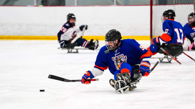 20251205_SledHockey-03