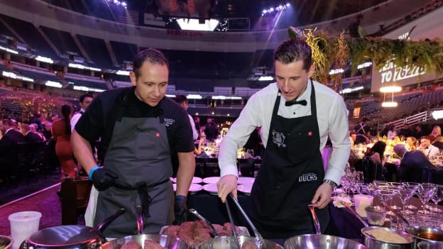 011126_ANAHEIM_DUCKS_487