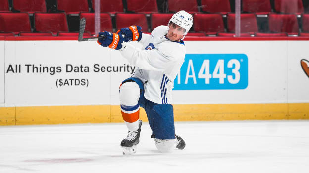 PHOTOS: Islanders Morning Skate Nov. 30