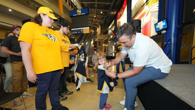 Andrew Brunette Meets Preds Fans at Summer Select-a-Seat