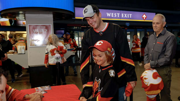 20251004_BONFIRE_FLA0470_JP