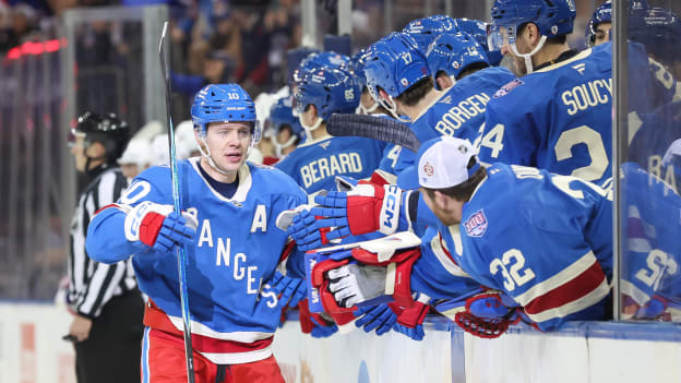 Montreal Canadiens v New York Rangers