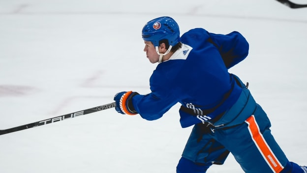 PHOTOS: Islanders Morning Skate Dec. 29