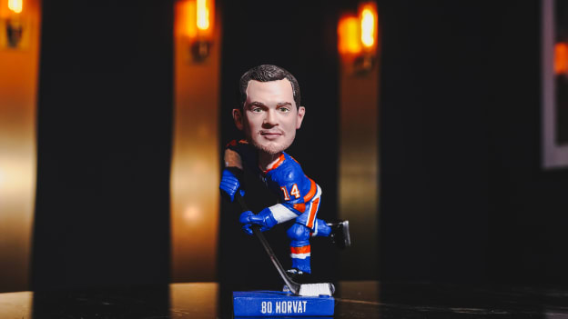 20260131_NSH_NYI_HORVAT_BOBBLE-2