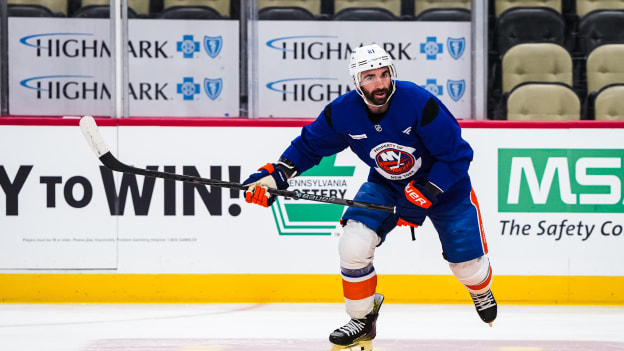 20251009_NYI_PIT_AWAY_MORNINGSKATE-13