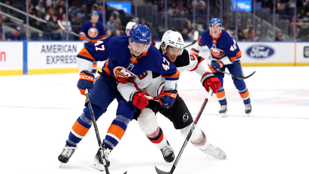 PHOTOS: Islanders 5, Devils 1