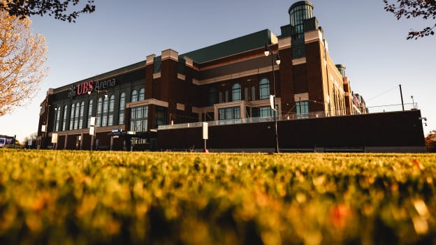 20251104_NYI_BOS_SCENES-16