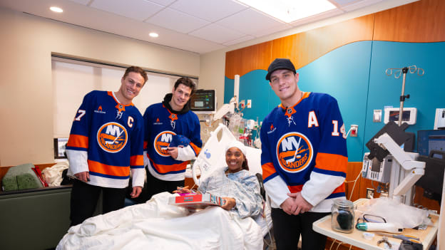 PHOTOS: 2024 Holiday Hospital Visits