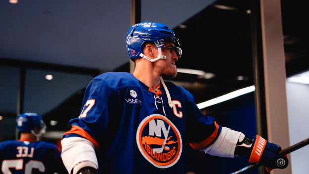 20260326_NYI_DAL_WARMUPS-4