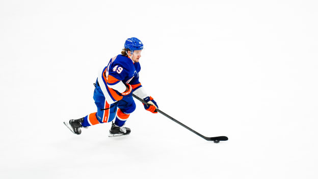 202511_NYI_BOS_FIRSTPER-15