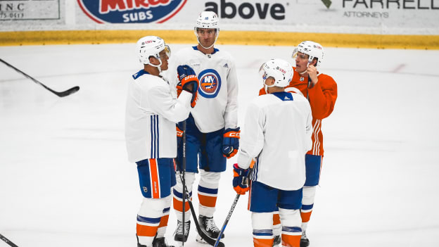 PHOTOS: Islanders Morning Skate Oct. 30, 2023