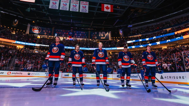 20251010_WSH_NYI_ANTHEM-1
