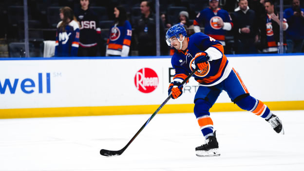 20251209_NYI_VGK_WARMUP-16