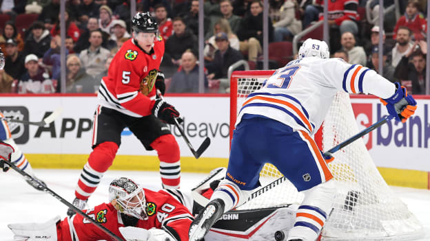 Edmonton Oilers v Chicago Blackhawks
