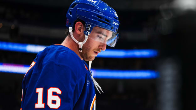 20251010_WSH_NYI_WARMUPS-7