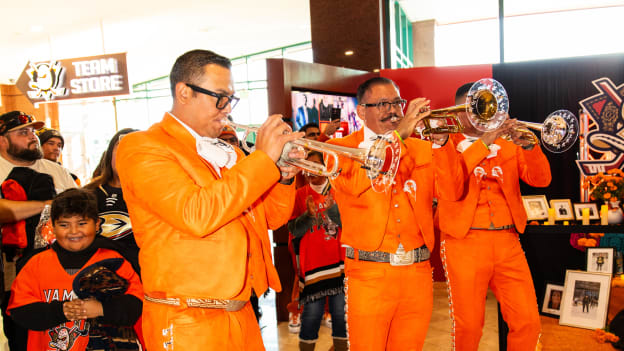 37387080_Ducks_11_02_25-12_jpg_Bella_Garcia_20251103_003155