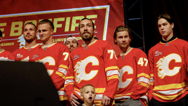 20251004_BONFIRE_FLA0387_JP