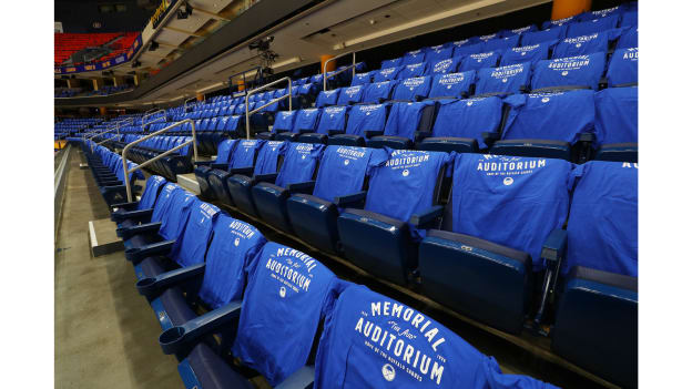 20191212-seats-blue-gallery