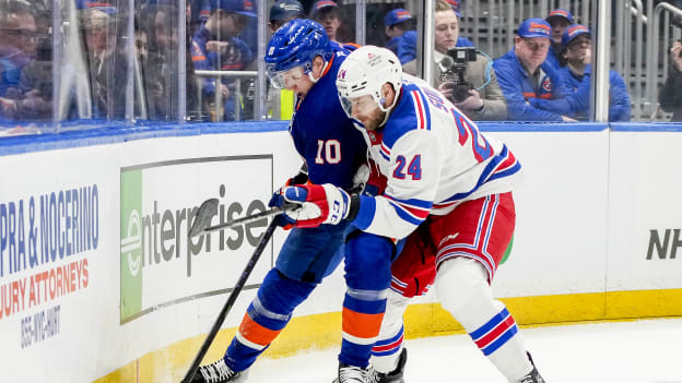 New York Rangers v New York Islanders