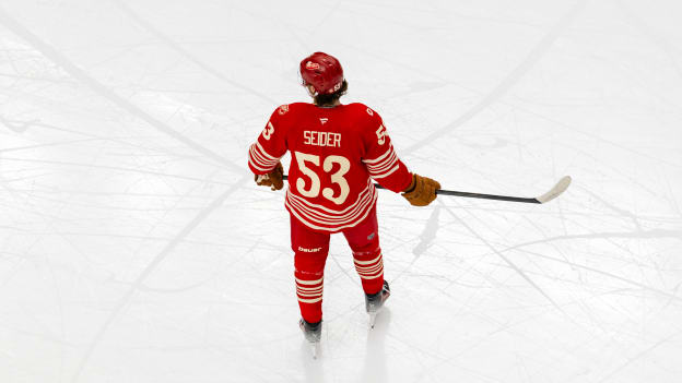 2025_12_02_BOS_ZS_In-Game_32