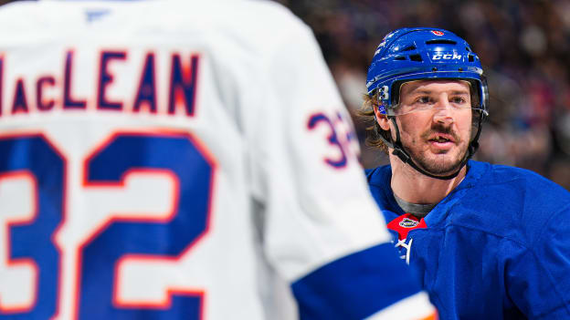 New York Islanders v New York Rangers