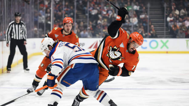 Edmonton Oilers v Anaheim Ducks