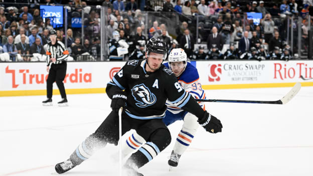 Edmonton Oilers v Utah Mammoth