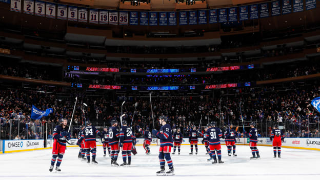 Pittsburgh Penguins v New York Rangers