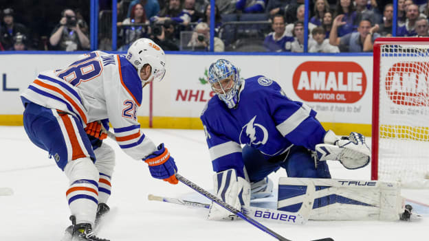 18732549_NHL:_NOV_18_Oilers_at_Lightning_Andrew_Taylor_(Greenfly)_20231119_004831