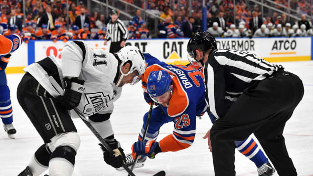 776312032_AD075_Kings_v_Oilers