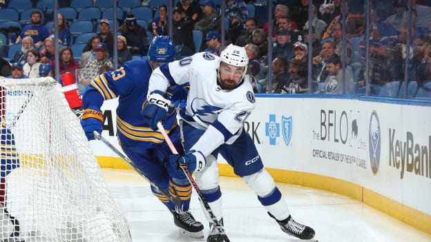 18056039_Tampa_Bay_Lightning_v_Buffalo_Sabres_Andrew_Taylor_(Greenfly)_20231018_004708