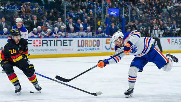 Edmonton Oilers v Vancouver Canucks