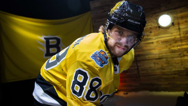 2025_12_03_NHL_StadiumSeries_Bruins_Player_PersonalEdits1136