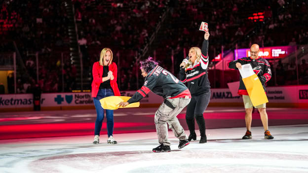 260228_DETvsCAR_Lenovo_Empowering_Contest_Winner_JPL01531